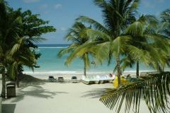 ocho-rios-beach-jamaica