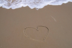 heart-in-sand